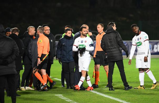 开云体育-关于瓦伦西亚集结日队长鼓劲，志在法国杯名次提升，气氛紧张，控场能力受关注的信息-开云体育